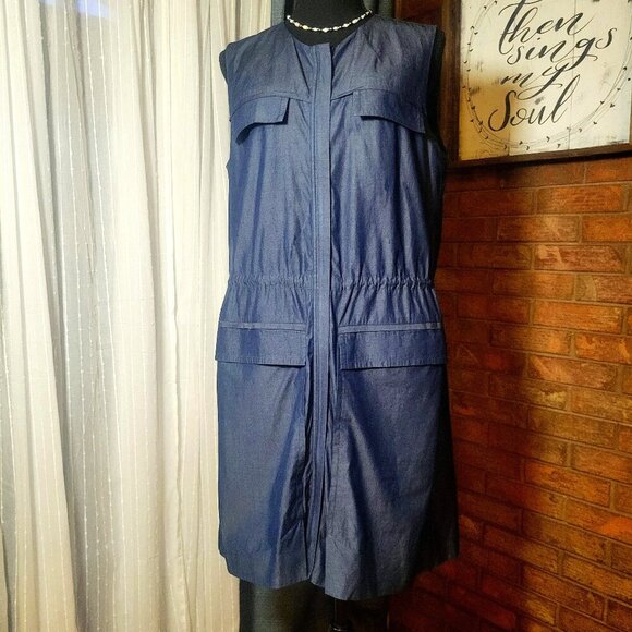Theory Dresses & Skirts - THEORY Women's Lightweight Polished Denim-Like Sleeveless Shirt Dress - Size L